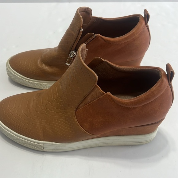 Jollmall Sneaker Ankle Boot Wedges Zip Up Leather | Size 10 (Fits like 9) - Picture 4 of 7